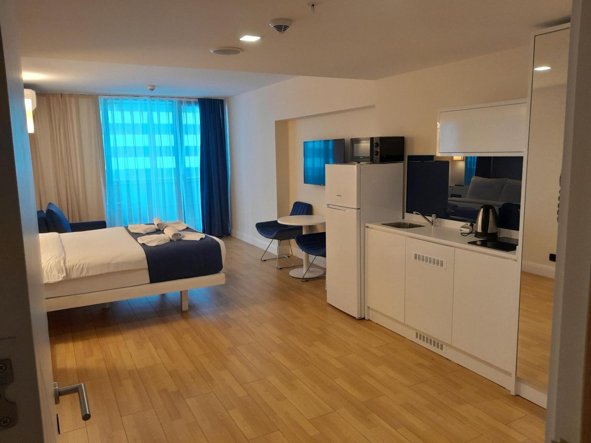 Smart Aparthotel Orbi City Batumi Exterior foto